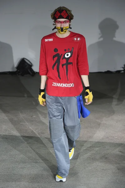 Look 28